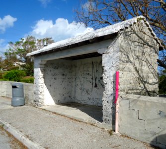 Bermuda (UK) image number 238 bus stop with pink pole photo