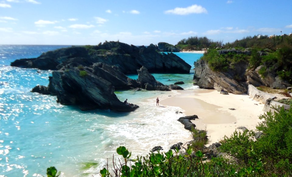 Bermuda (UK) image number 235 view from bluff looking at Horseshoe Bay beach