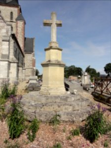 Bermonville (Seine-Mar.) croix de cimetière