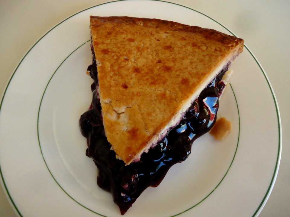 Bermuda (UK) image number 126 blueberry pie on a plate