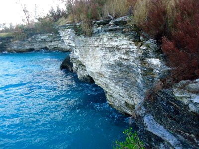 Bermuda (UK) image number 276 cliffs seascape photo