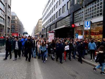 Berlin gegen 13 demonstration 26