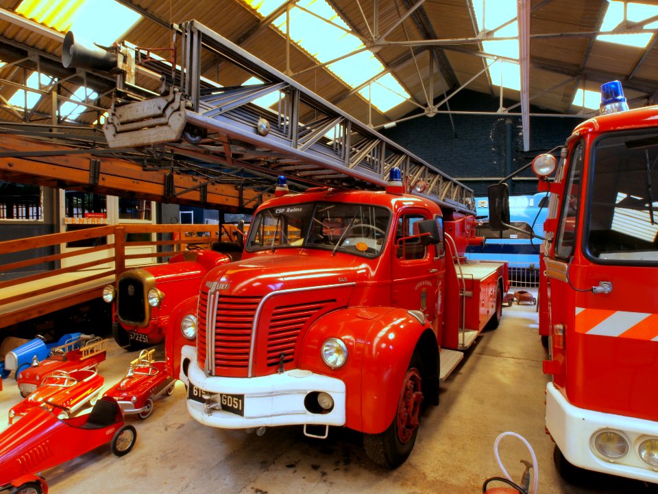 Berliet EPA30 GLR ladder pic1