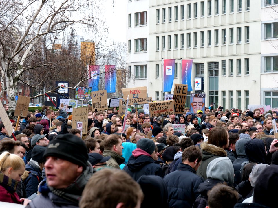 Berlin gegen 13 demonstration 13