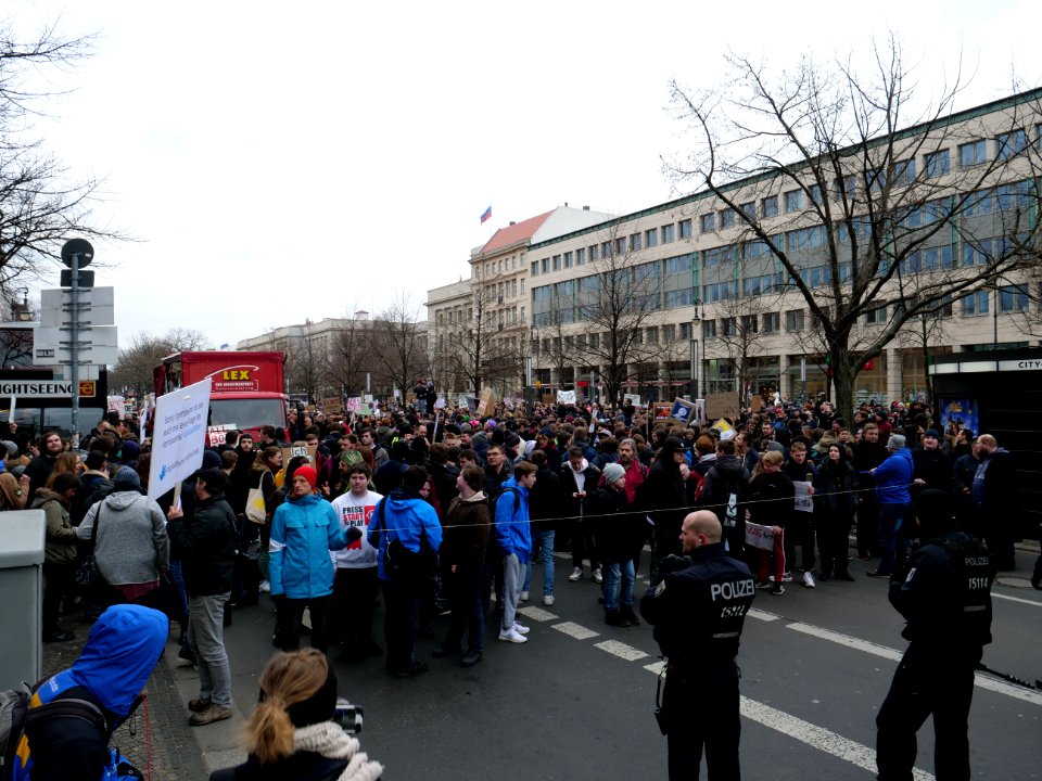 Berlin gegen 13 demonstration 62