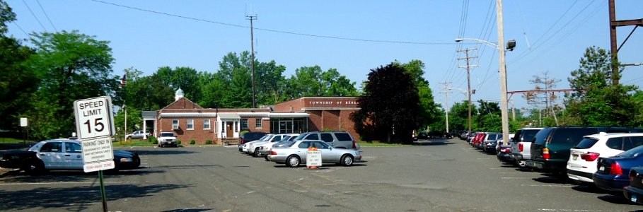 Berkeley Heights NJ police station and parking lot photo