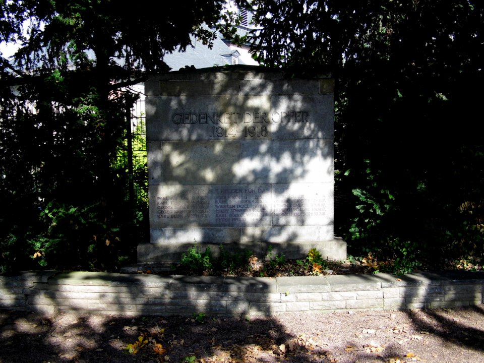 Berkersheim, Kriegerdenkmal 14-18