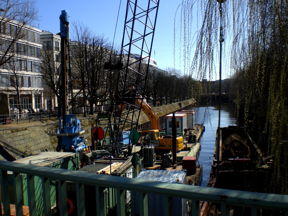 Berlin Landwehrkanal constr2