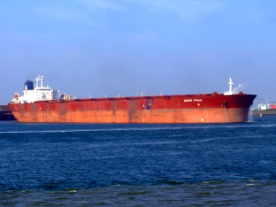 Berge Stahl in new colours pic13, Port of Rotterdam, Holland 19-Apr-2007