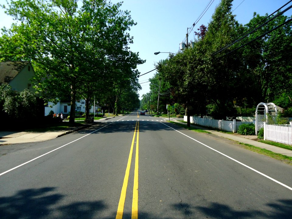Berkeley Heights NJ Plainfield Avenue looking south