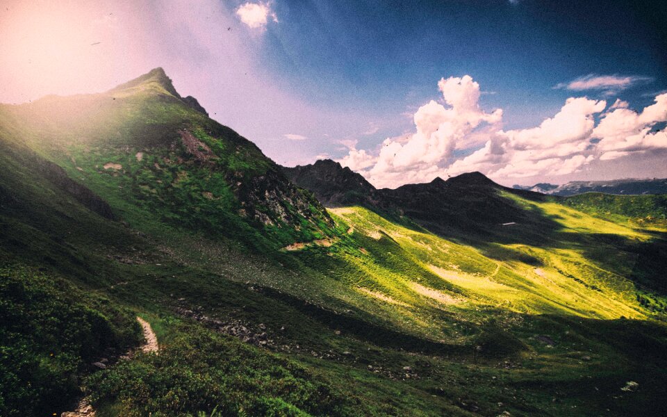 Sunlight panorama hike