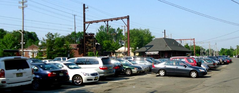 Berkeley Heights NJ train station and parking lot and wires photo