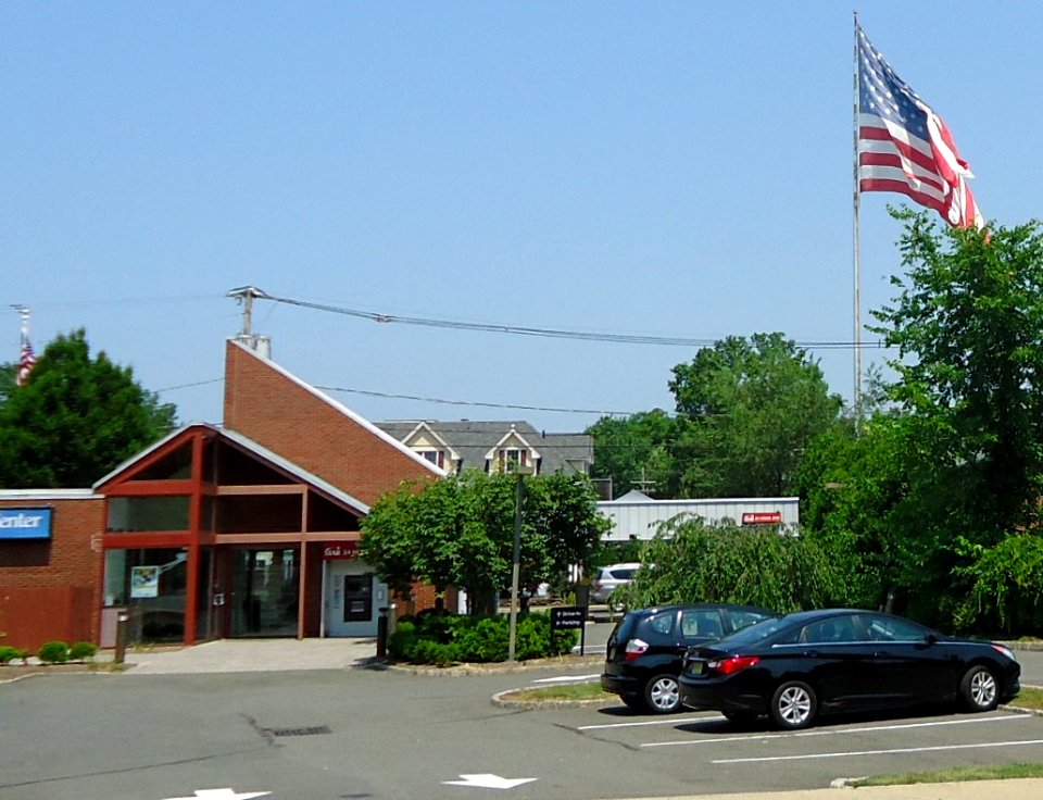 Berkeley Heights NJ giant flag near Plainfield & Springfield Avenues