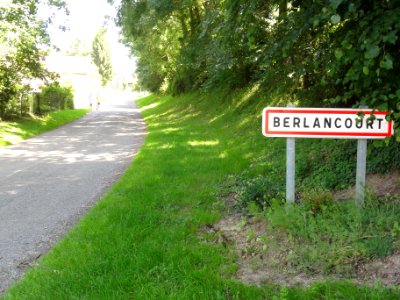 Berlancourt (Aisne) city limit sign