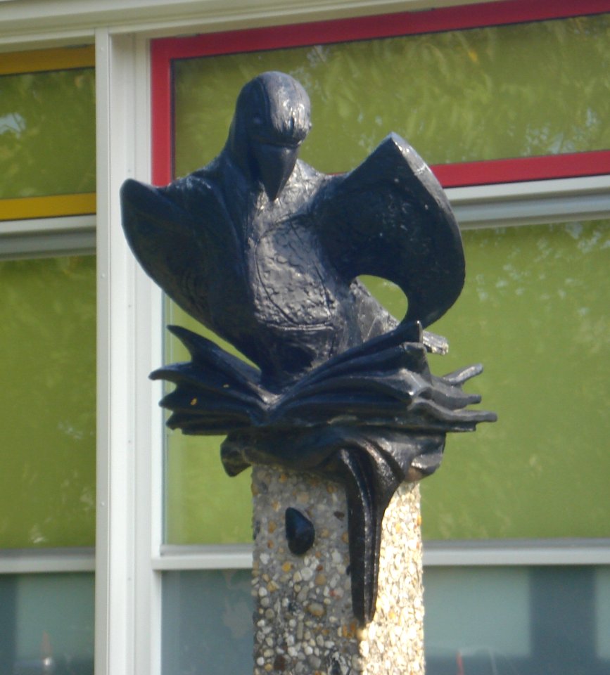 Bergen op zoom kunstwerk ravenzwarte
