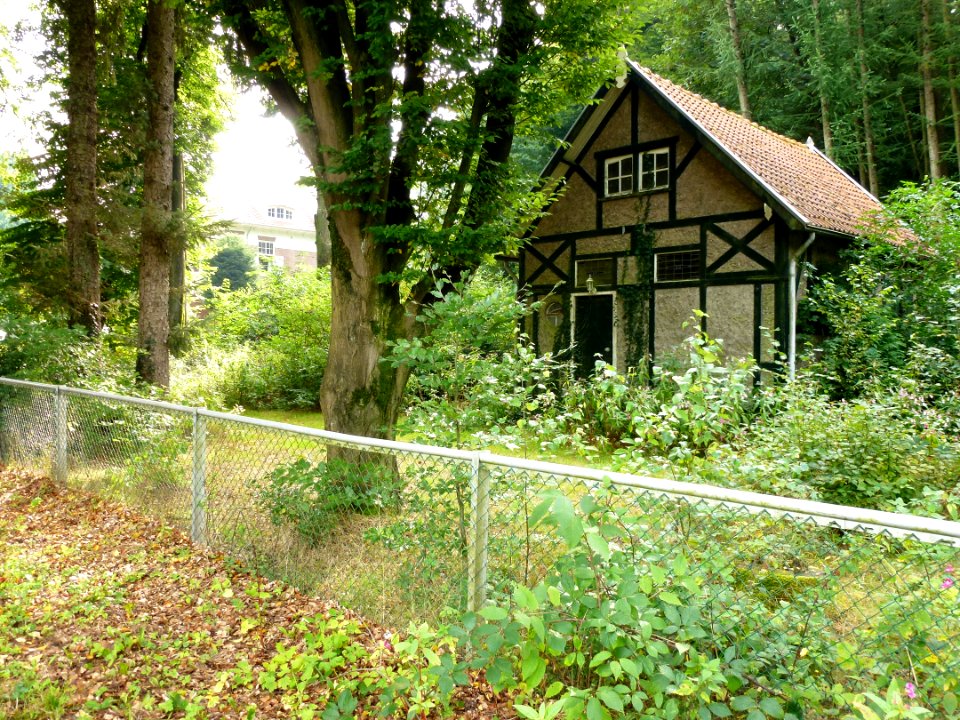 Berg en Dal (Groesbeek) Meerwijkselaan 5 tuinhuisje (02)