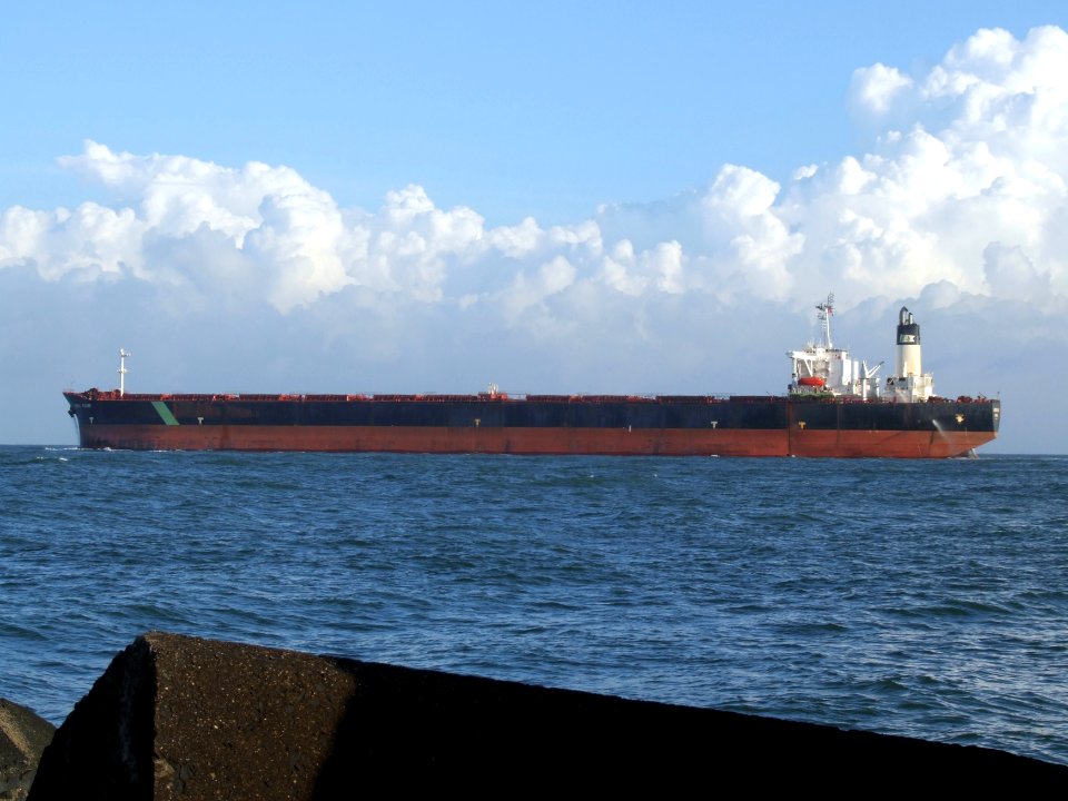Berge Fjord - IMO 8314471 - Callsign 3ECK9 leaving Port of Rotterdam, Holland 01-Jan-2005