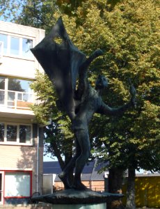 Bergen op zoom kunstwerk jongen met vlieger
