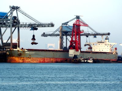 Berge Kinabalu - IMO 9271391, Calandkanaal pic3