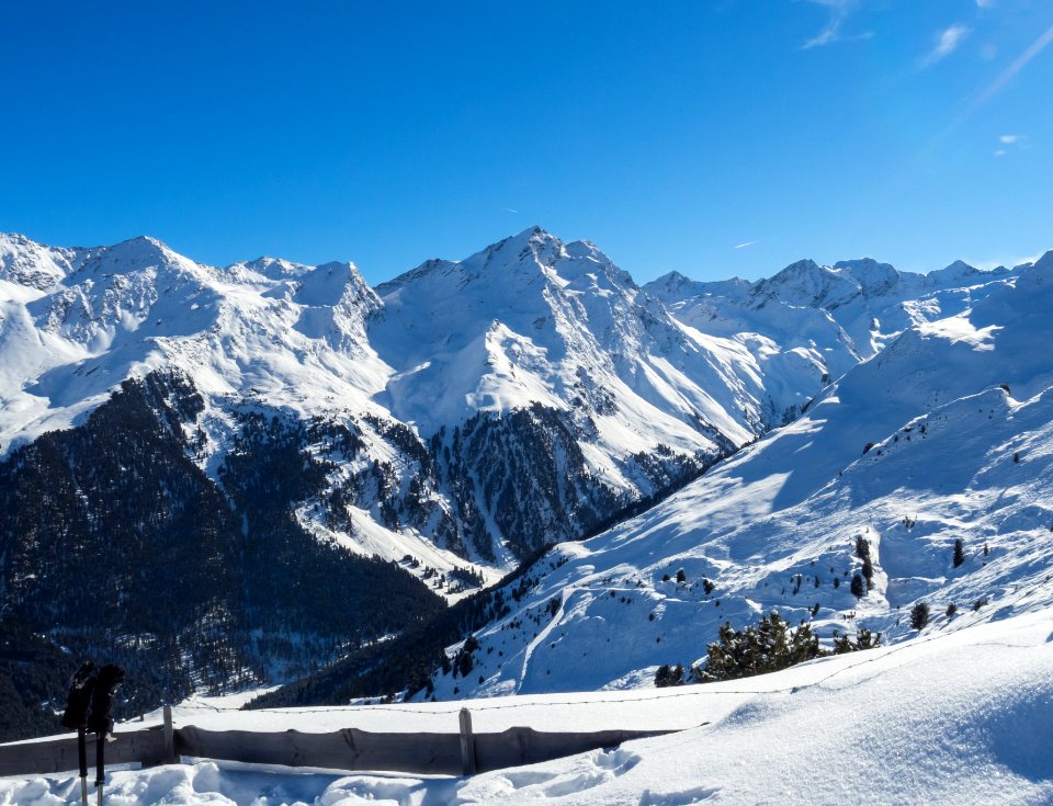 Berge südöstlich des Lüsenstals