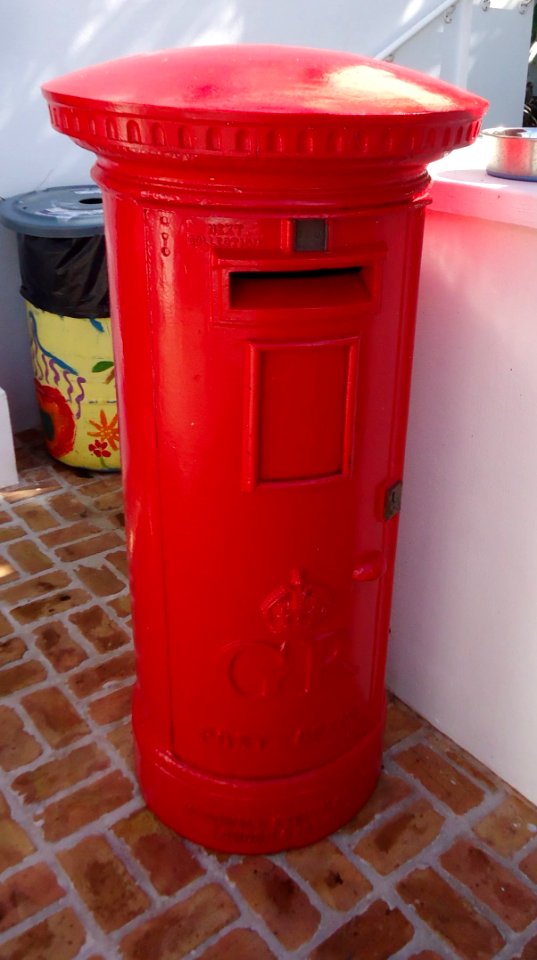 Bermuda (UK) photos number 51 old fashioned mail box