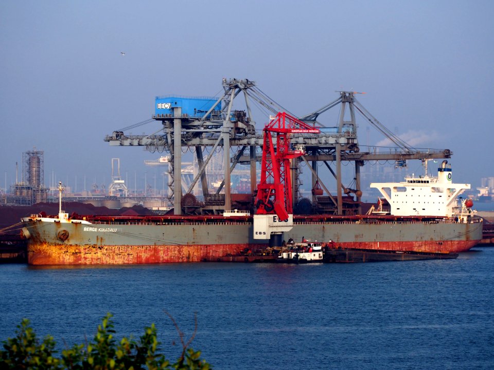 Berge Kinabalu - IMO 9271391, Calandkanaal pic2
