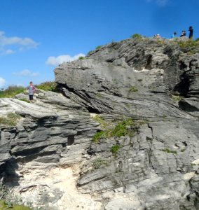 Bermuda (UK) image number 295 rocks cliffs