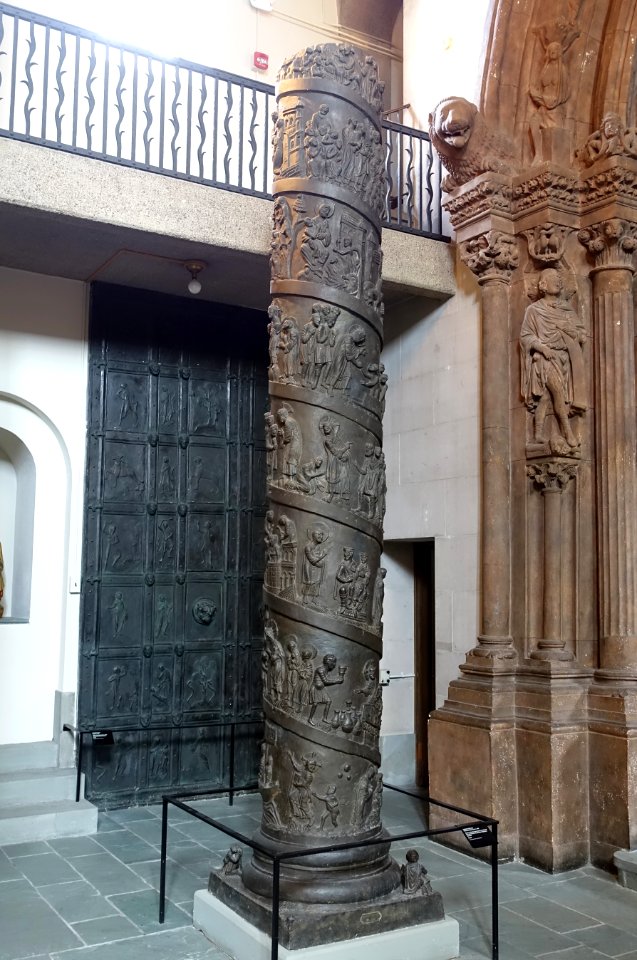 Bernward Column from the Church of St. Michael, Hildesheim, Germany, c. 1020-1030, plaster replica c. 1900 by Gebruder Kusthardt - Adolphus Busch Hall - Harvard University - DSC05711