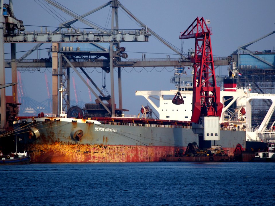 Berge Kinabalu - IMO 9271391, Calandkanaal pic5