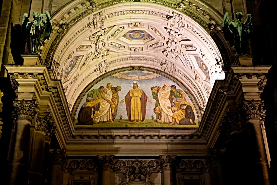 Berliner Dom at night 2021-01-17 pixel shift 02