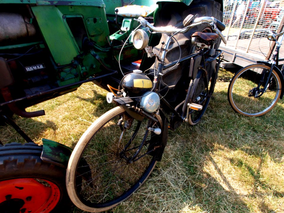 Berini M13 auxiliary engine on Phoenix bicycle pic2