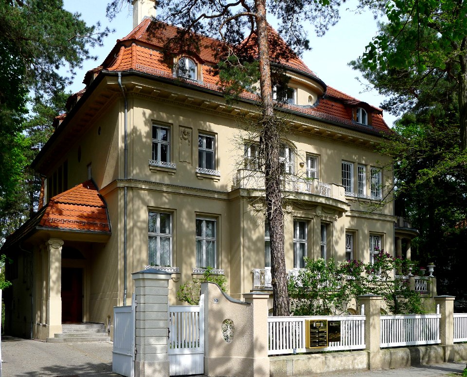 Berlin-Grunewald, Delbrückstraße 10
