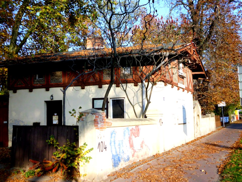 Berliner Straße 104 1