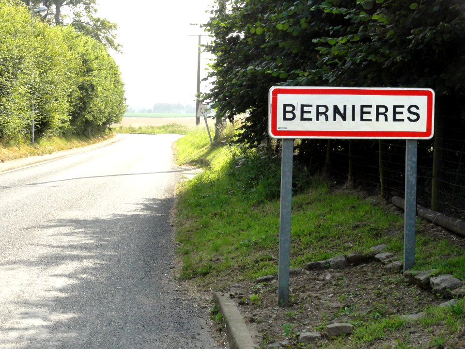 Bernières (Seine-Mar.) entrée