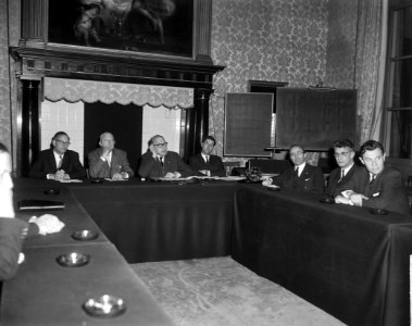 Bestuurswisseling van Federatie van Nederlandse Journalisten van de Raad van Tuc, Bestanddeelnr 915-8336
