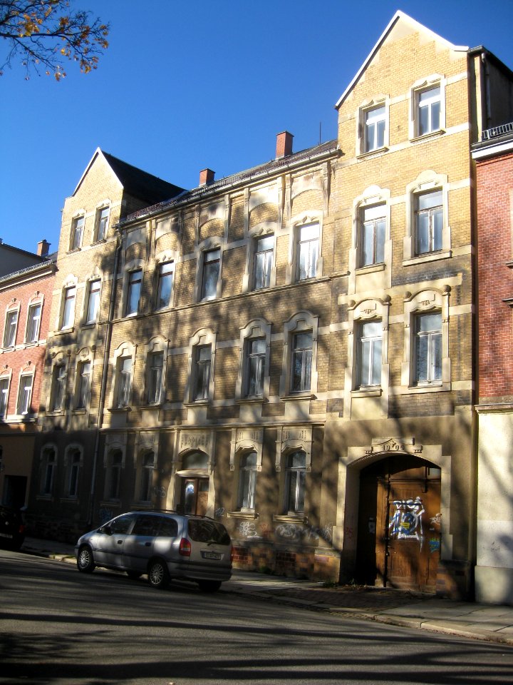 Bernhardstraße 107