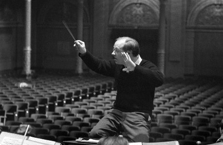 Bernard Haitink opvolger van Eduard van Bernum repeteert voor de eerste maal met, Bestanddeelnr 911-1192