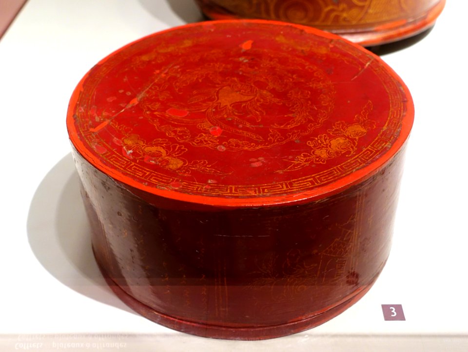 Betel gift box for the proposed daughter-in-law, given at a wedding, Hanoi, early 20th century, wood, lacquer - Vietnamese Women's Museum - Hanoi, Vietnam - DSC04345
