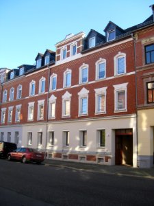 Bernhardstraße 106
