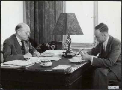 Bestuursfuncties, minister-presidenten, Bestanddeelnr 151-0126