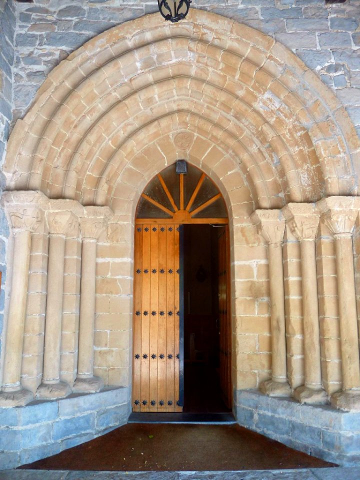 Berrioplano - Iglesia de la Purificación de Nuestra Señora, portada 1