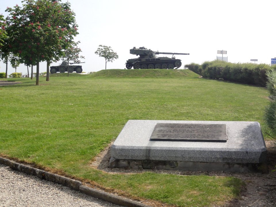 Berry-au-Bac (Aisne) Mémorial des chars d'assaut 02