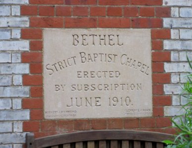 Bethel Strict Baptist Chapel, The Bars, Guildford (June 2015) (Datestone)