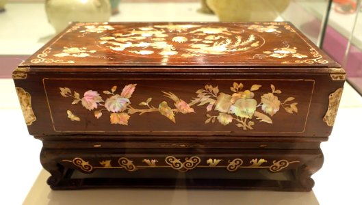Betel box, Northern Vietnam, 1945, wood inlaid with mother of pearl - Vietnamese Women's Museum - Hanoi, Vietnam - DSC04173