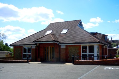 Bethel Baptist Church, Rushden Way, Upper Hale, Farnham (May 2015) (1)