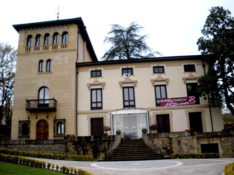 Berriz - Ayuntamiento 2