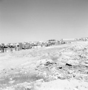 Bersjeba Aan de rand van de nieuwbouwwijken van de stad, Bestanddeelnr 255-3537