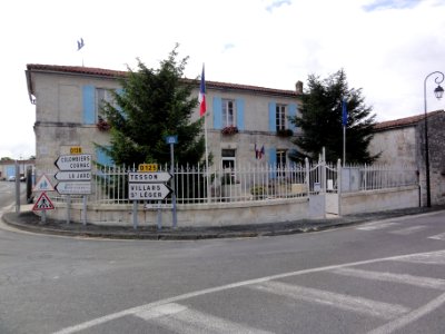 Berneuil (Charente-Maritime) mairie