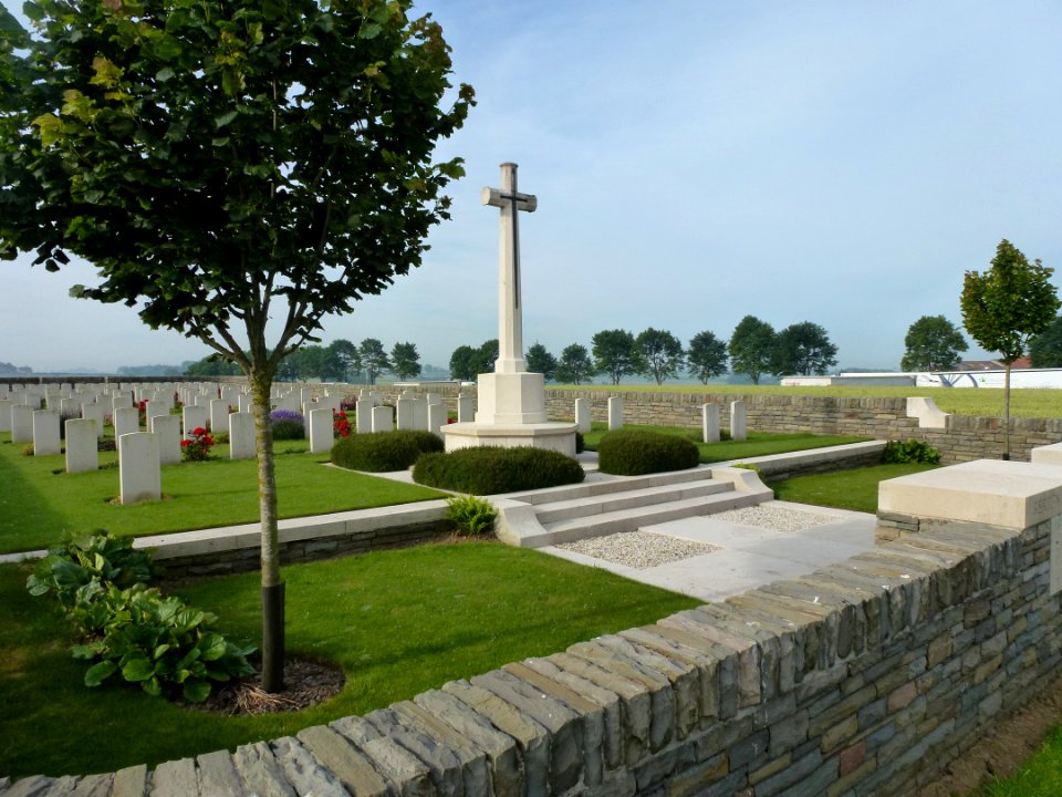 Bertenacre Military Cemetery 01