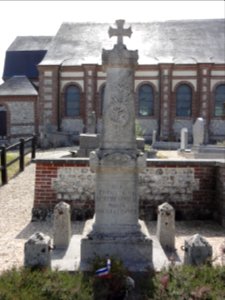 Bertheauville (Seine-Mar.) monument aux morts